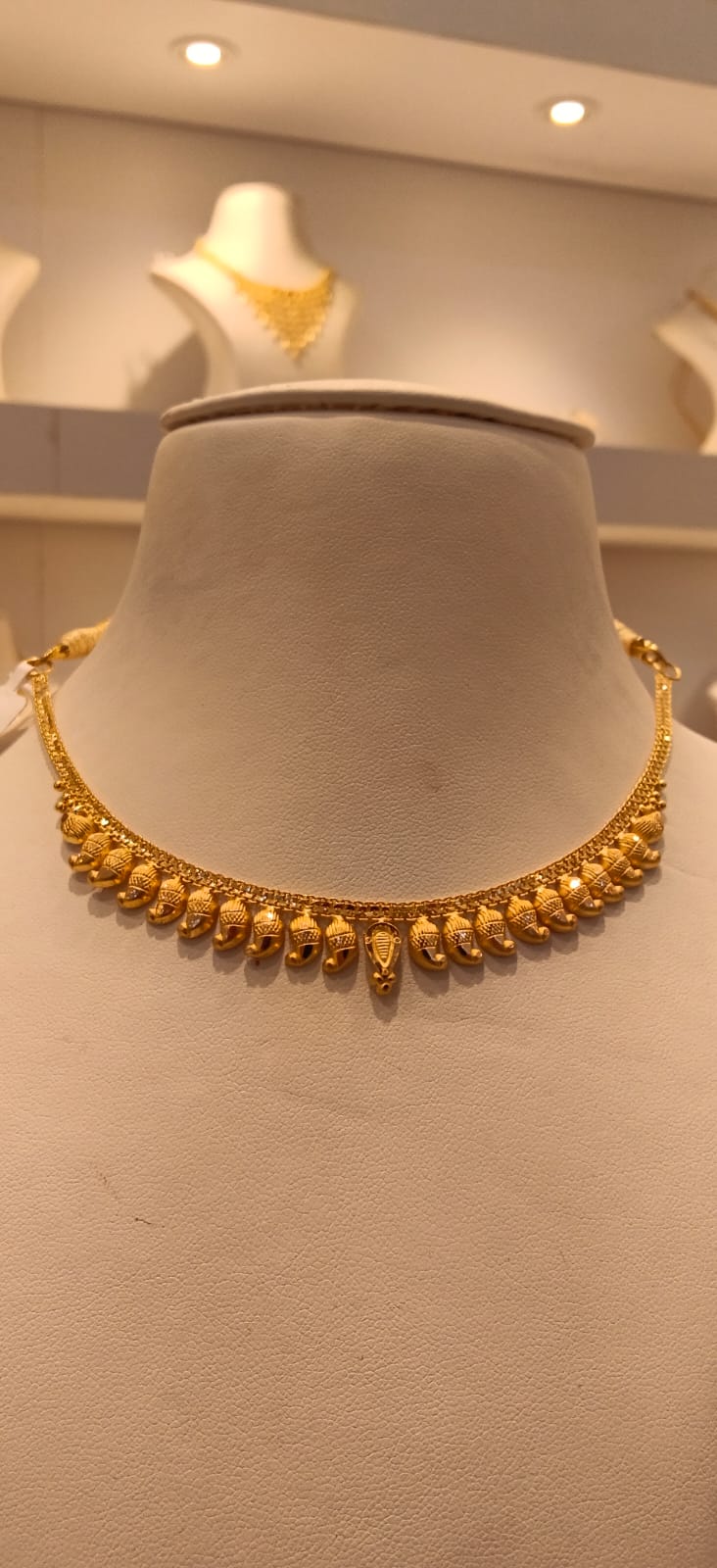 Neckles 